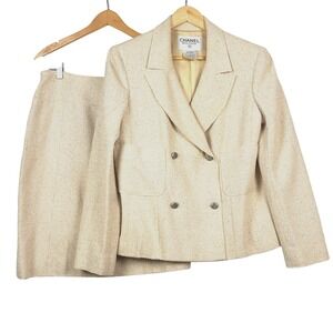 Chanel Boutique VTG Tweed Skirt Suit Beige Wool Silk Sz 44 (US: 10-12) France